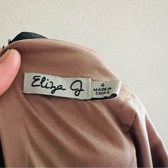 ELIZA J Black Mesh Polka Dot Top 3/4 Sleeve Mini Dress Size 4 - Picture 7 of 7